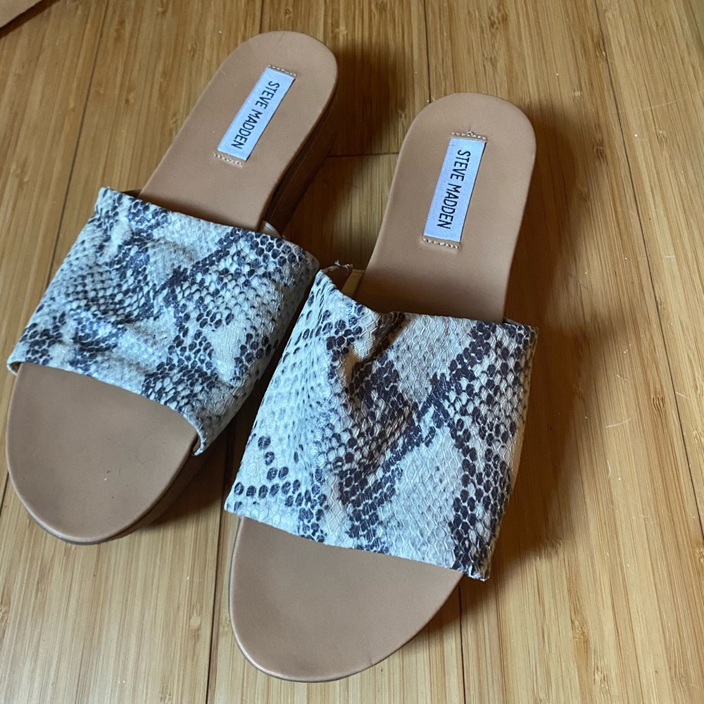 steve madden snake skin sandals